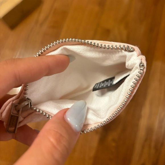 NWOT Brandy Melville John Galt Pink Floral Coin Purse - Picture 4 of 5